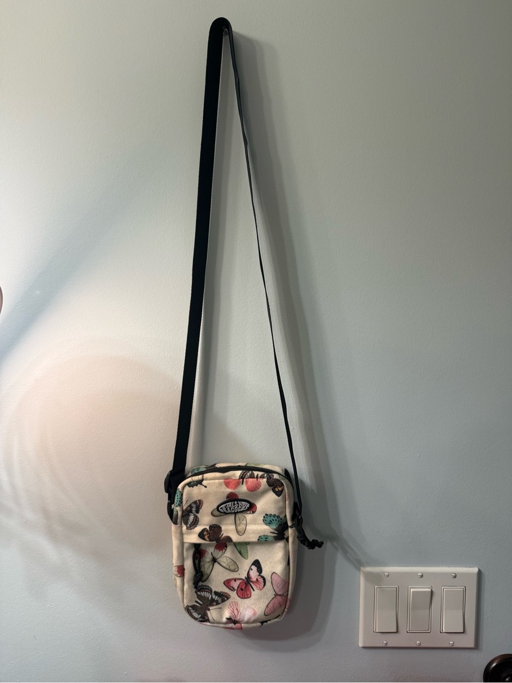 Petals and Peacocks Butterfly Print Crossbody Bag - Picture 3 of 4
